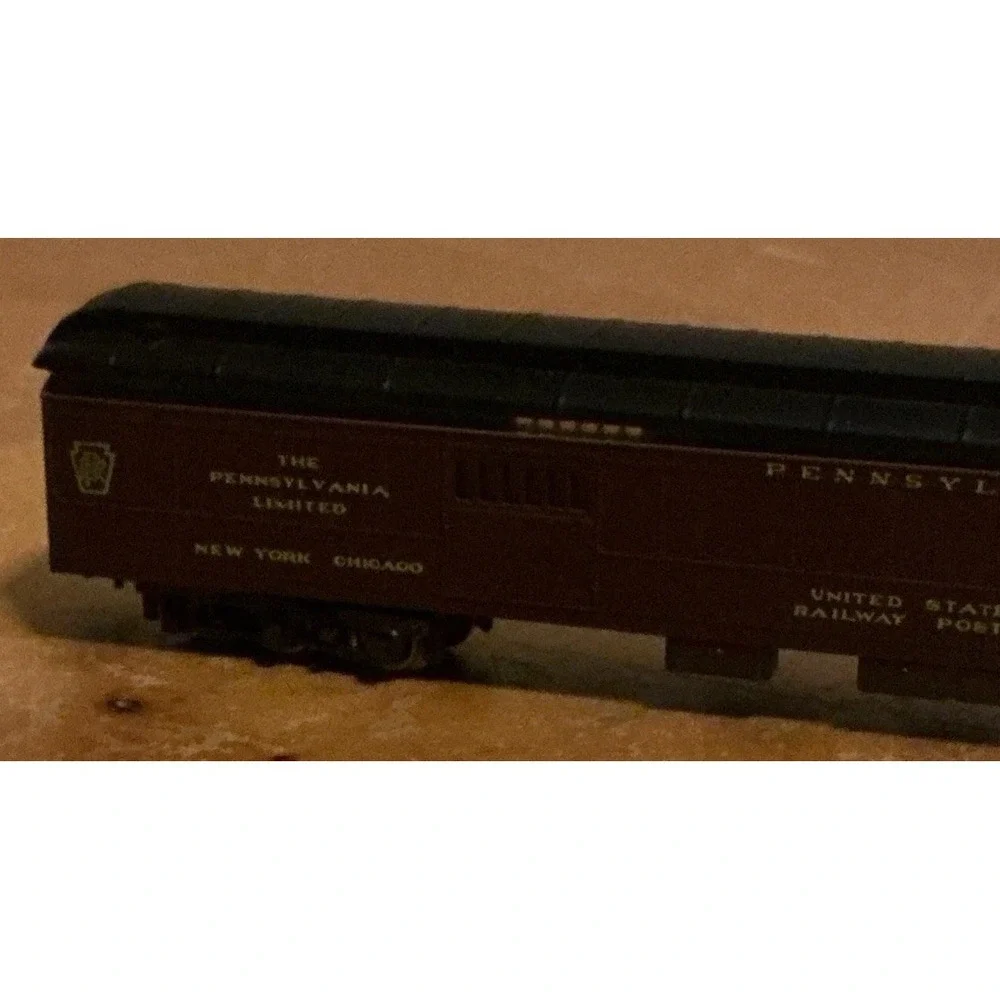 Atlas N Scale Pennsylvania United‎ States Mail Railway Post Office 85' Car